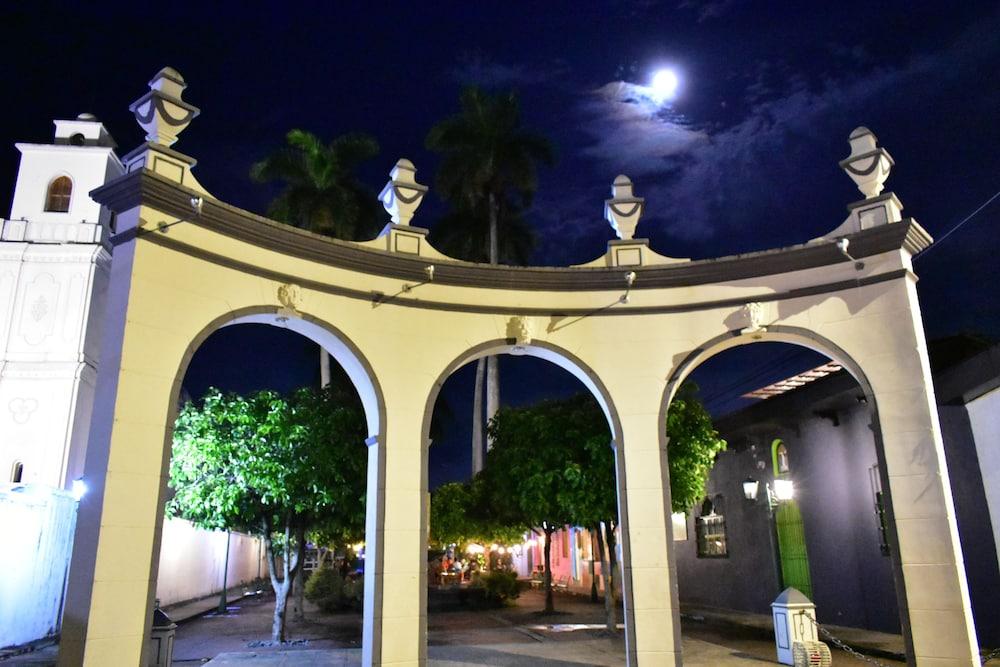 La Casa De Mamapan Hotel Colonial Ahuachapán Exterior foto