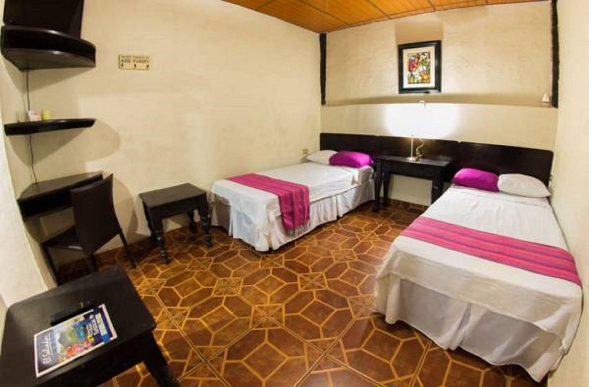 La Casa De Mamapan Hotel Colonial Ahuachapán Exterior foto